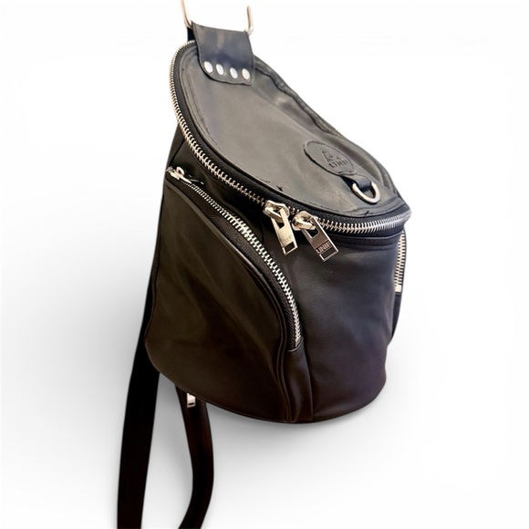 UNIF Namesake Backpack - Picture 4 of 6